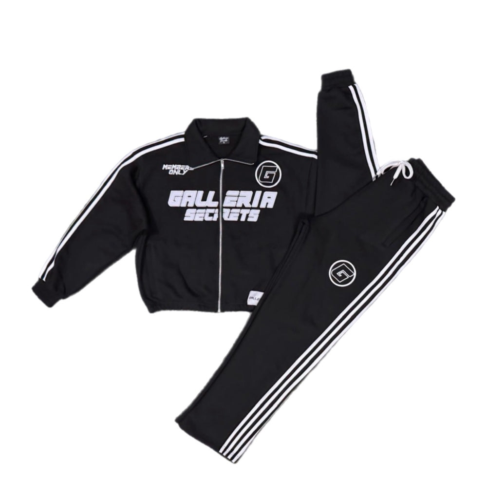 GS Black Striped Set